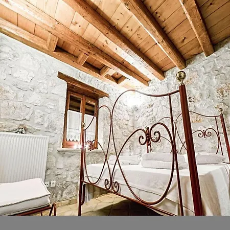 Poseidon Apartament Skinária