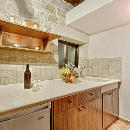 Poseidon Residences - Poolside Zante Nests