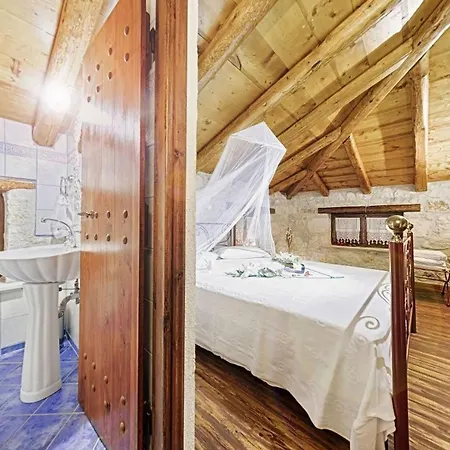 Poseidon Residences - Poolside Zante Nests Daire
