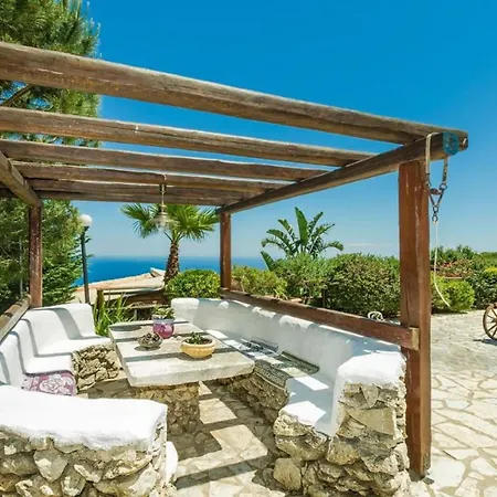 Poseidon Residences - Poolside Zante Nests * Skinária