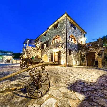 Poseidon Residences - Poolside Zante Nests *