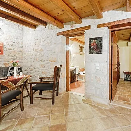 Poseidon Apartman Szkinária